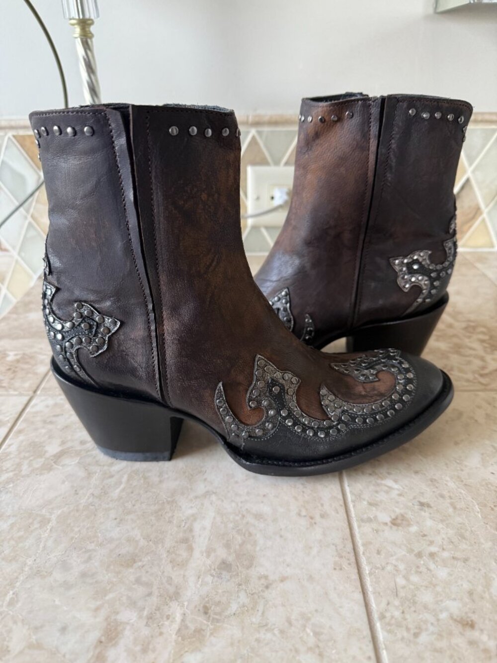 OLD GRINGO Leather Clarita Studded Toe Booties NWT Size 7